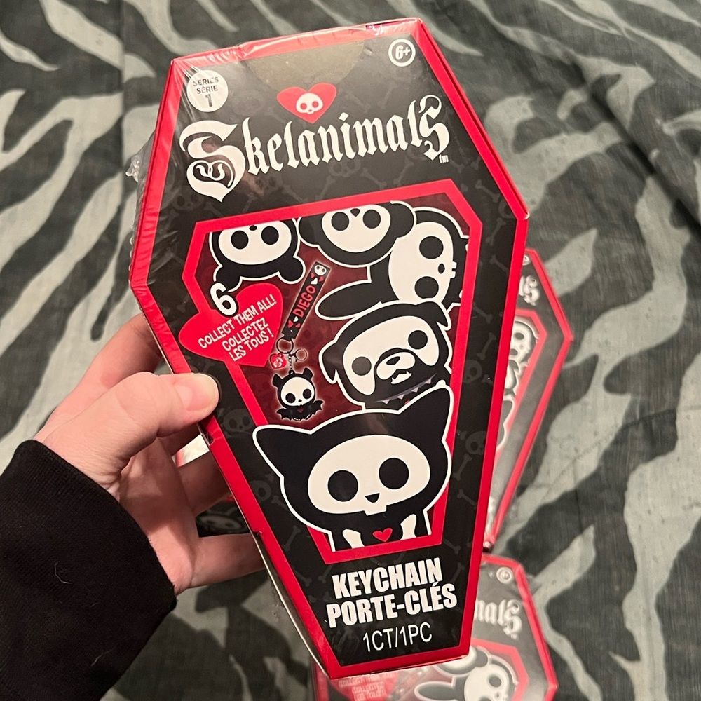 Skelanimals Mystery Blind Box - SEALED - Keychain / Wristlet
